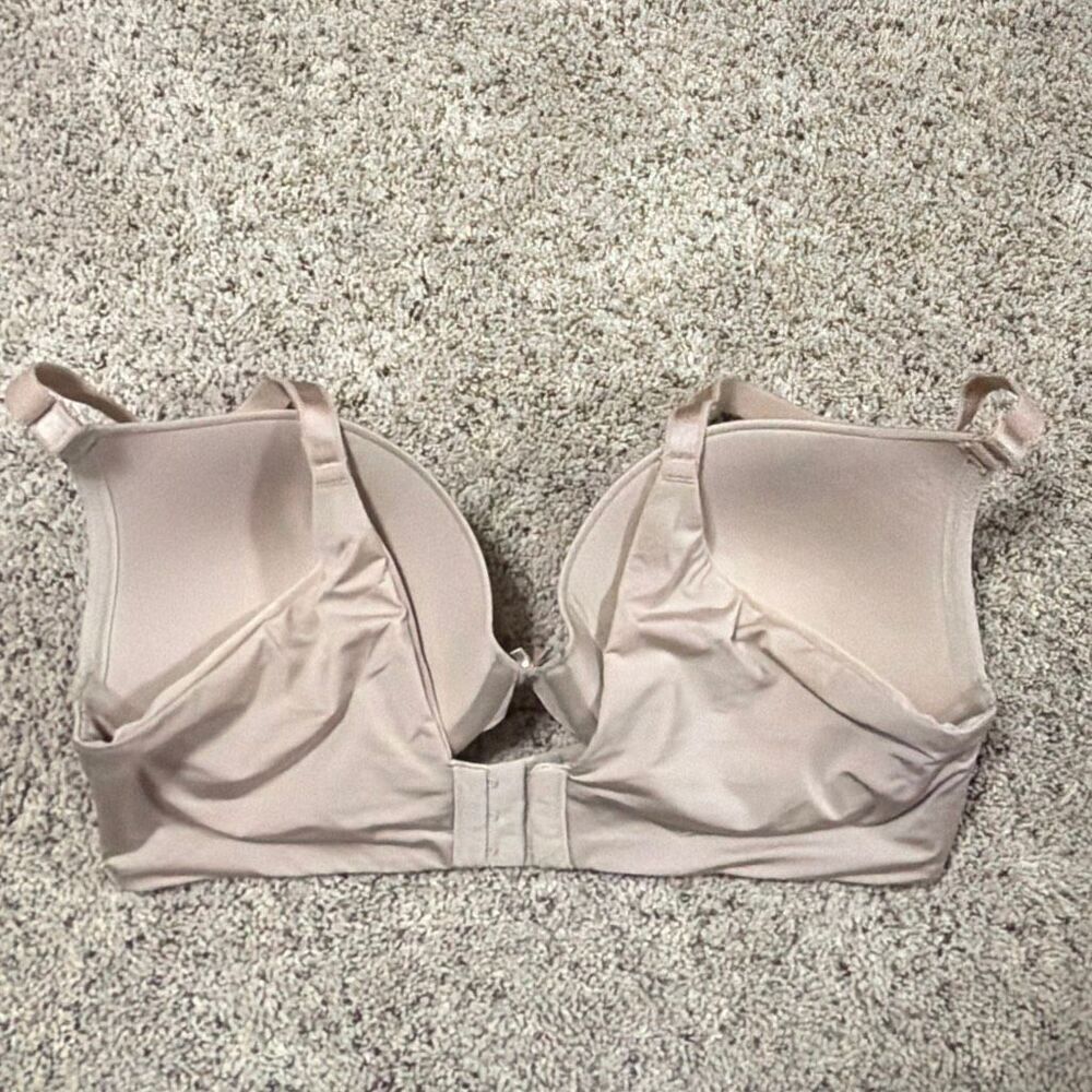 Torrid Curve Lightly Lined T-Shirt Bra Nude Beige 38D Smooth Underwire - Picture 2 of 4